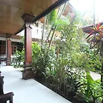 Kuta Dormitory At Simpang Inn