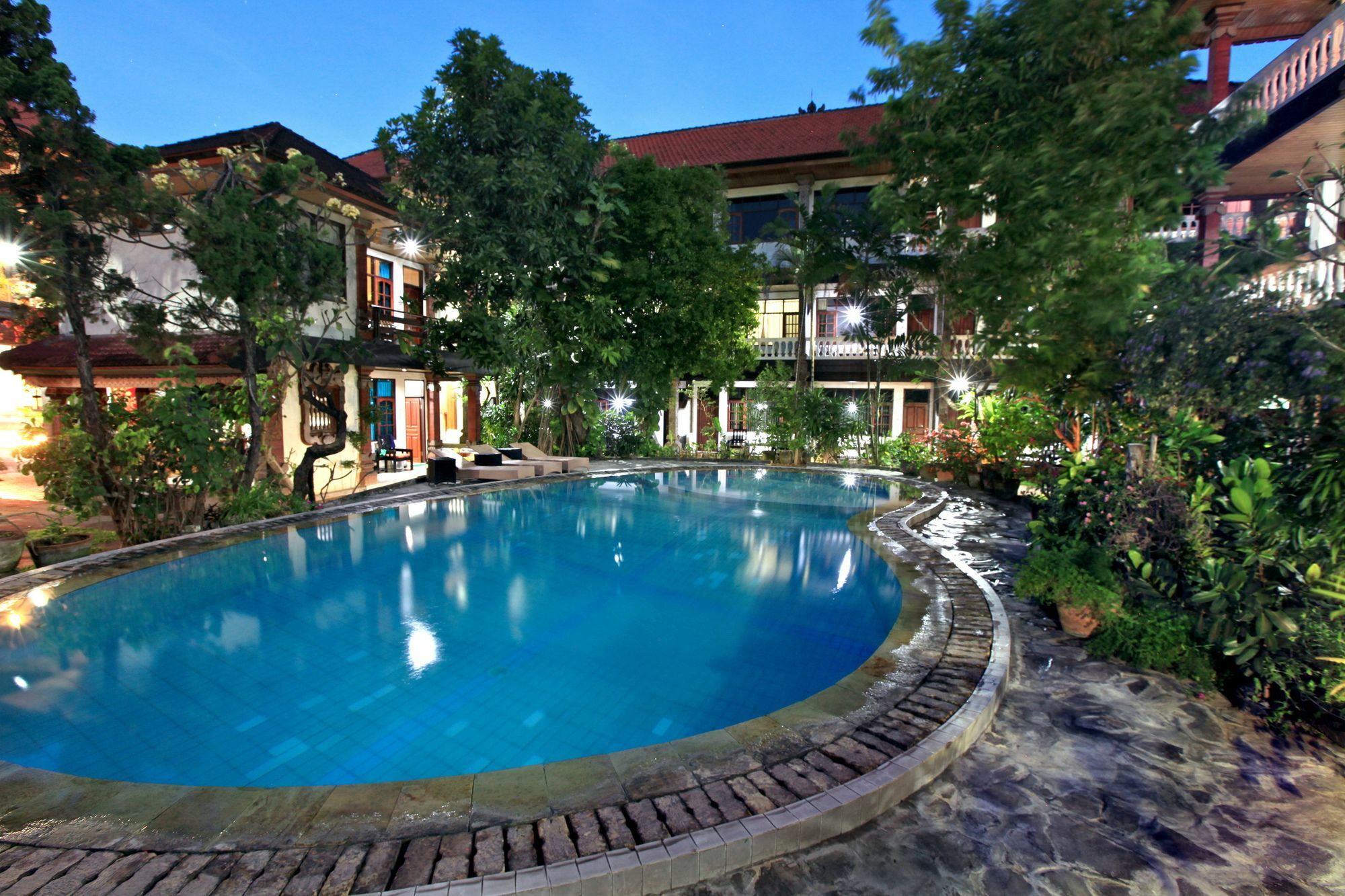 Hostel Kuta At Simpang Kuta (Bali)